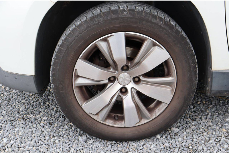 Sedan Peugeot 2008: picture 15 Sedan Peugeot 2008: picture 15