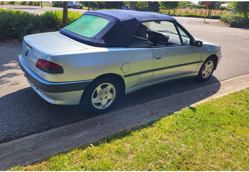 Peugeot 306 Cabriolet 1.6 Automatic - Sedan: picture 4 Peugeot 306 Cabriolet 1.6 Automatic - Sedan: picture 4