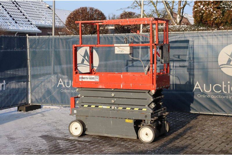 Skyjack SJ 3219 - Scissor lift: picture 3 Skyjack SJ 3219 - Scissor lift: picture 3