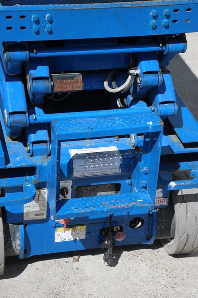Scissor lift Skyjack SJ III 3219: picture 13