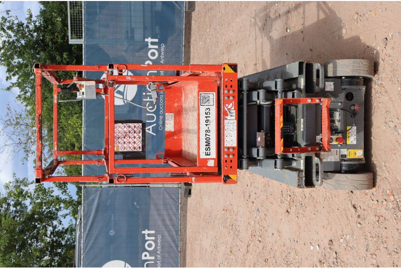 Skyjack SJ III 3219 - Scissor lift: picture 5 Skyjack SJ III 3219 - Scissor lift: picture 5