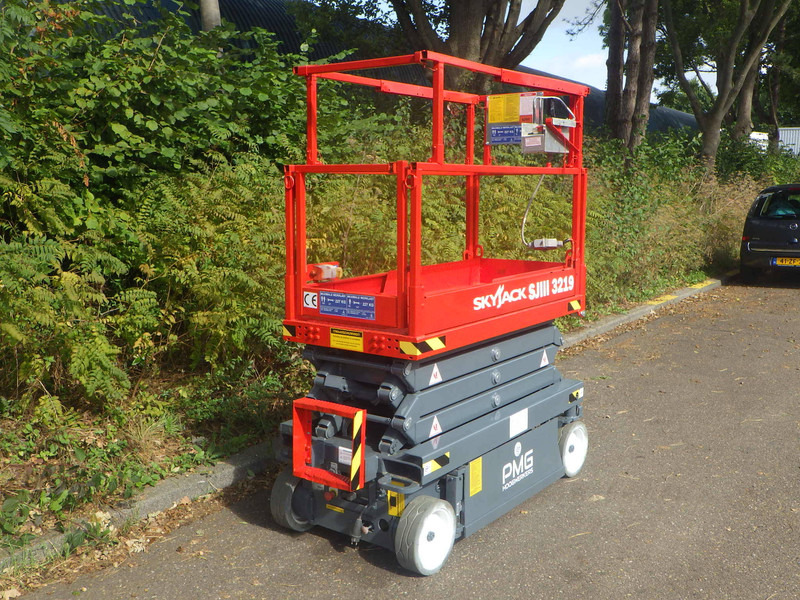 Skyjack SJ3219 - Scissor lift: picture 2 Skyjack SJ3219 - Scissor lift: picture 2