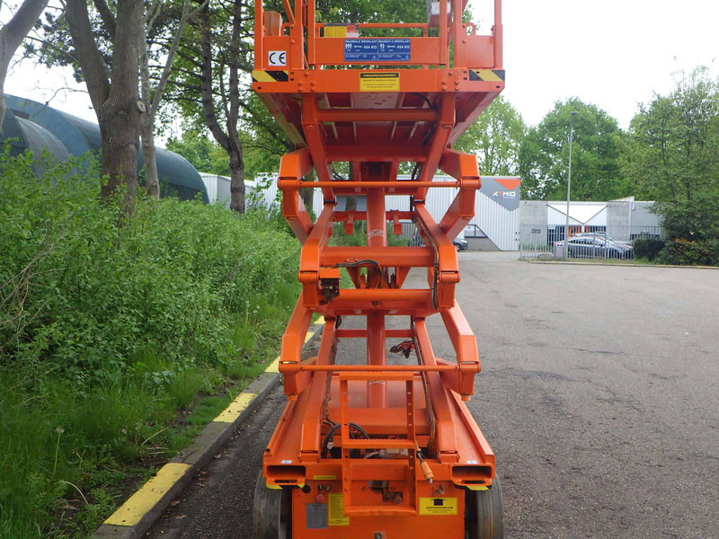 Scissor lift Skyjack SJ4626: picture 7
