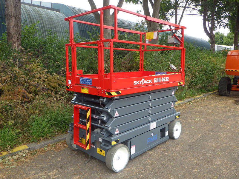 Skyjack SJ4632 - Scissor lift: picture 3 Skyjack SJ4632 - Scissor lift: picture 3