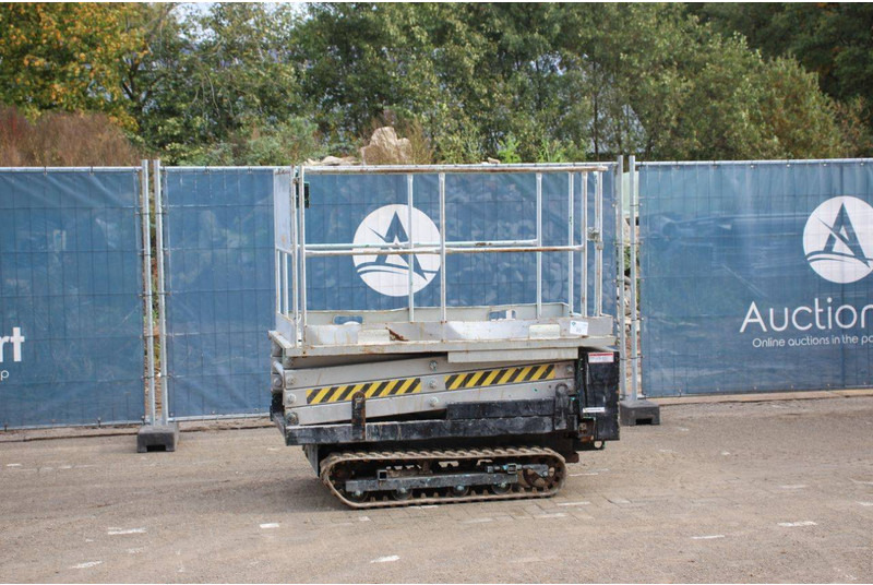 Tadano - Scissor lift: picture 1 Tadano - Scissor lift: picture 1