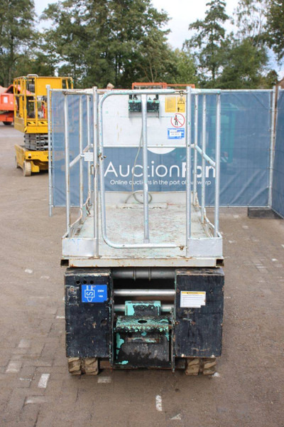 Tadano - Scissor lift: picture 4 Tadano - Scissor lift: picture 4