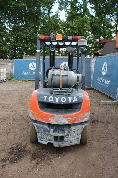 Toyota 02-8FGF25 - LPG forklift: picture 4 Toyota 02-8FGF25 - LPG forklift: picture 4