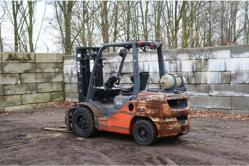 Toyota 02-8FGJF35 - LPG forklift: picture 4 Toyota 02-8FGJF35 - LPG forklift: picture 4