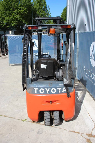 Toyota 8FBE15T - Electric forklift: picture 4 Toyota 8FBE15T - Electric forklift: picture 4