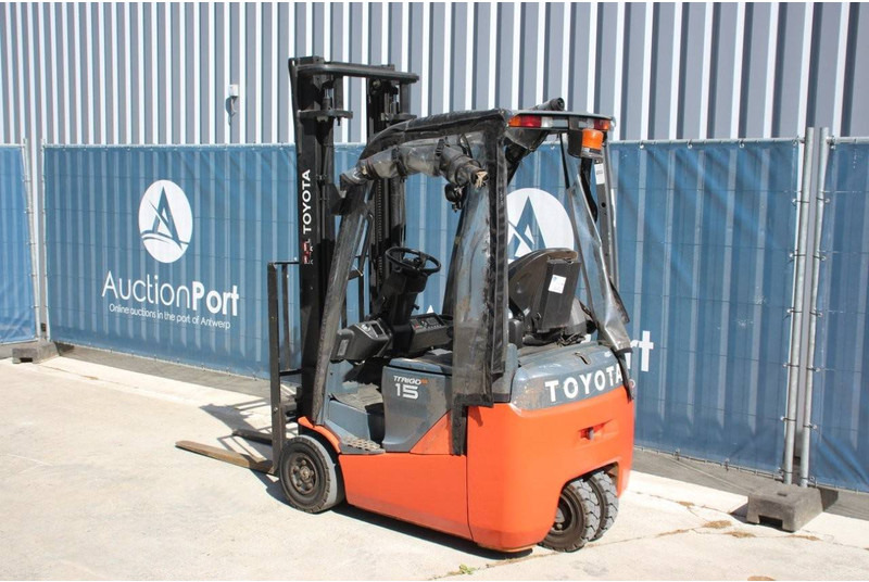 Toyota 8FBE15T - Electric forklift: picture 3 Toyota 8FBE15T - Electric forklift: picture 3
