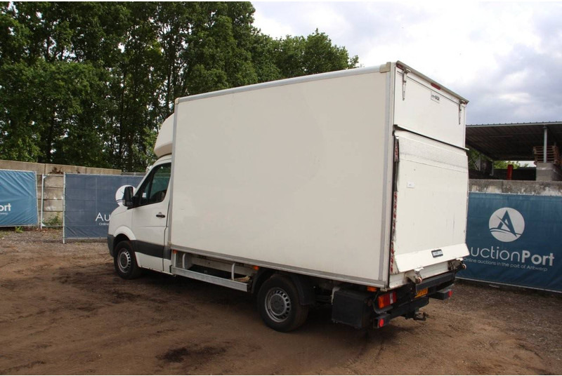 Volkswagen Crafter - Closed box van: picture 3 Volkswagen Crafter - Closed box van: picture 3