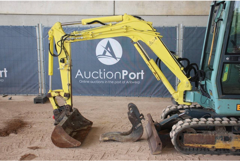 Crawler excavator Yanmar B25V: picture 9