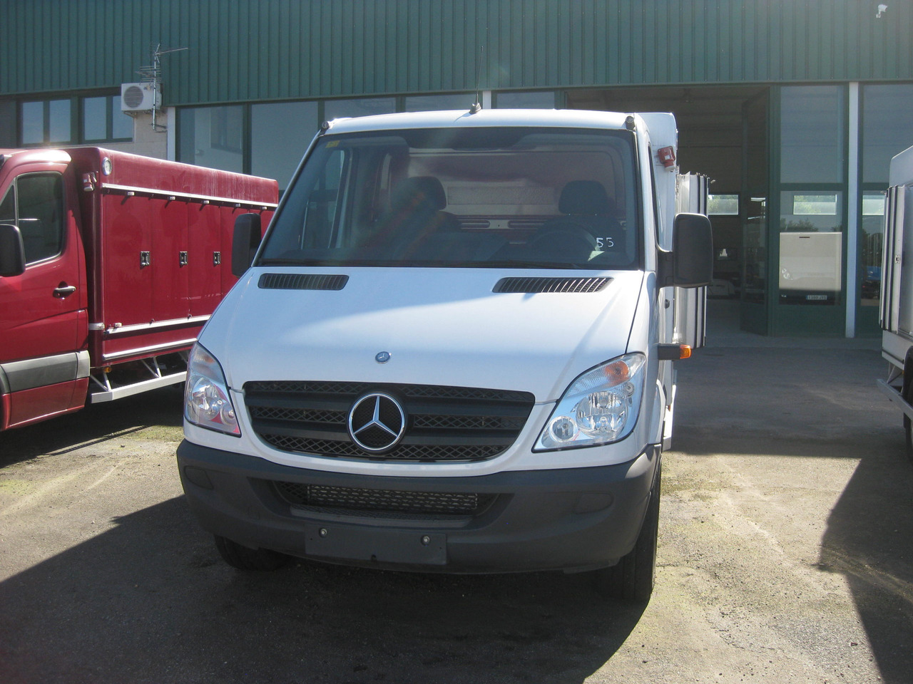 Refrigerated delivery van Camión heladero 3500kg MERCEDES SPRINTER: picture 6