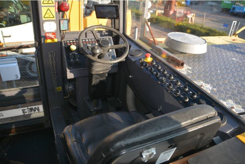 Drilling rig Atlas-Copco Boomer WE3 C30: picture 13