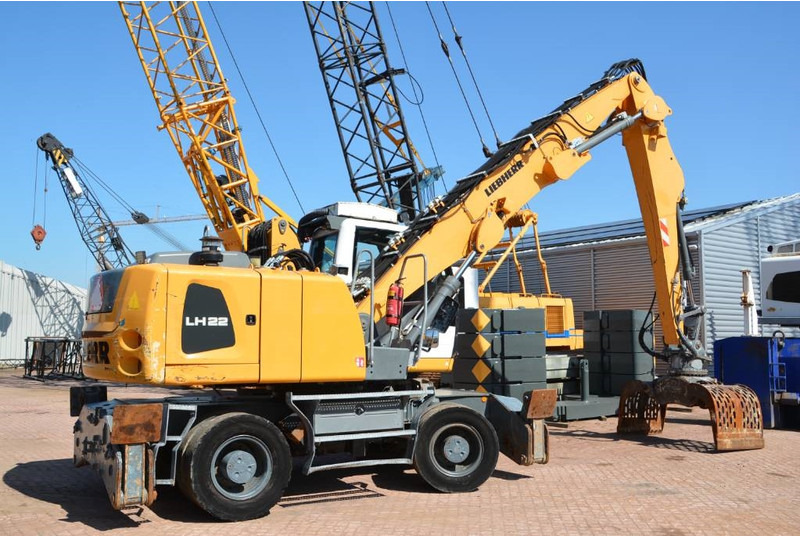 Liebherr LH 22 M - Waste/ Industry handler: picture 5 Liebherr LH 22 M - Waste/ Industry handler: picture 5