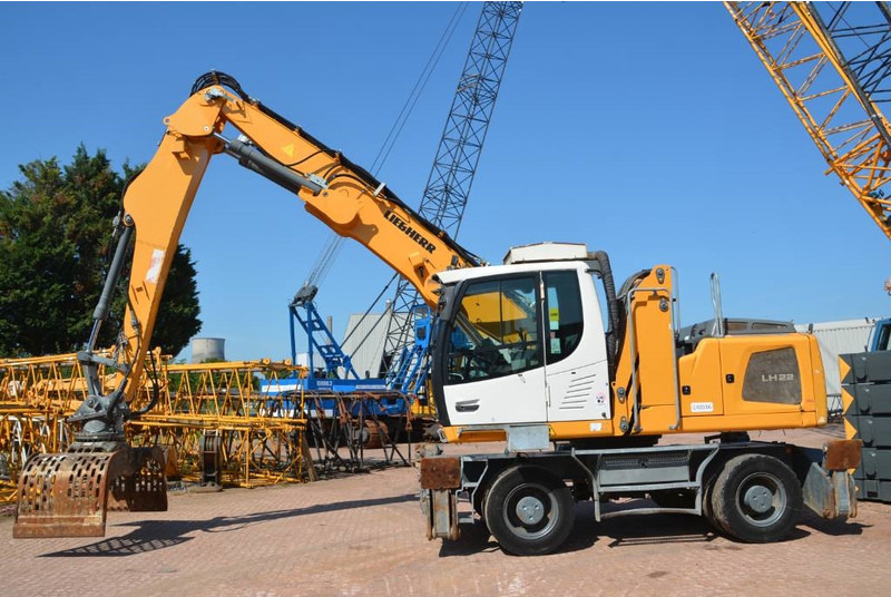Liebherr LH 22 M - Waste/ Industry handler: picture 1 Liebherr LH 22 M - Waste/ Industry handler: picture 1