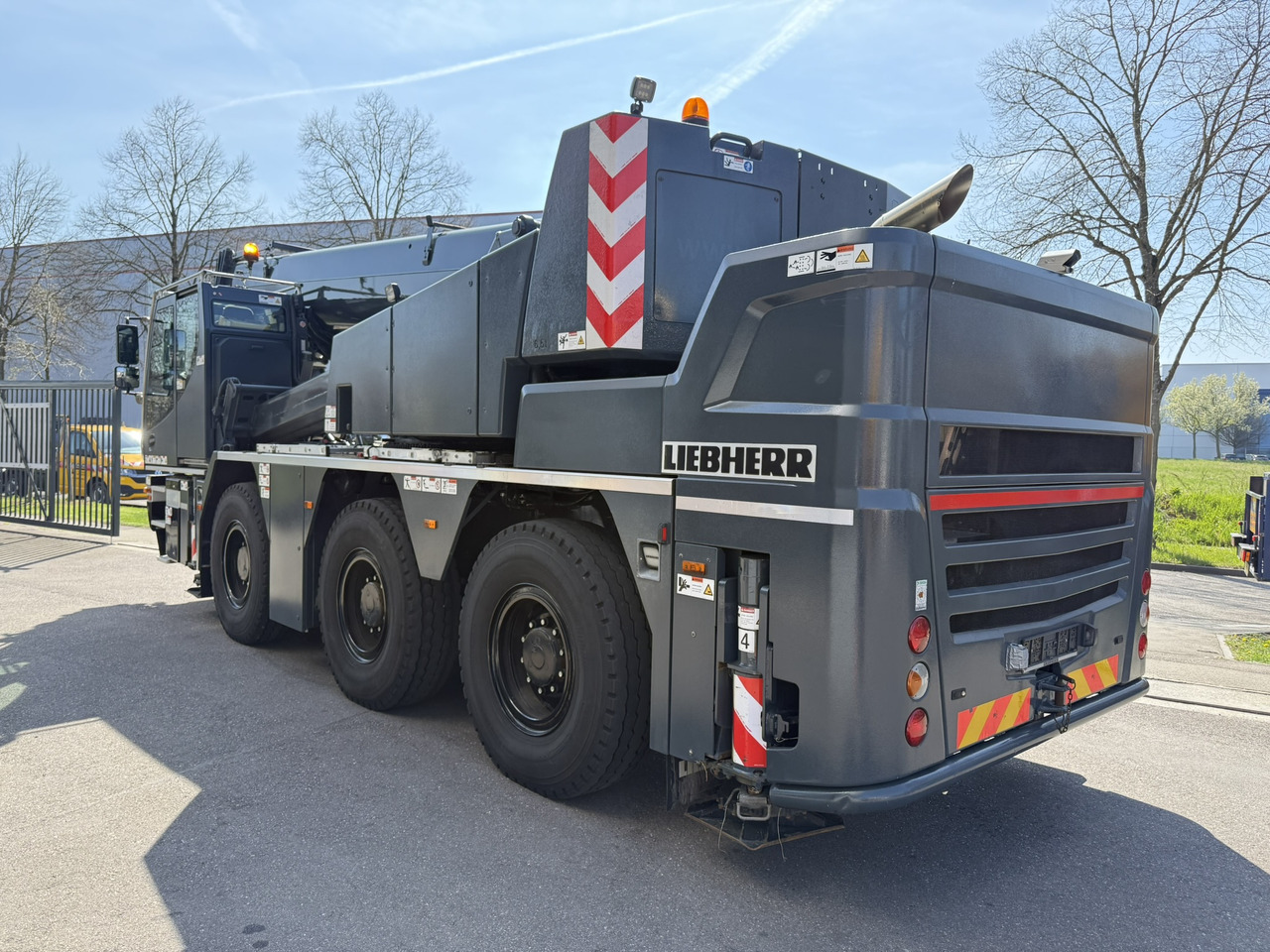 Liebherr LTC 1050-3.1 | 6 x 6 | Klappspitze | Funk inkl. RemoteDrive - Mobile crane: picture 3 Liebherr LTC 1050-3.1 | 6 x 6 | Klappspitze | Funk inkl. RemoteDrive - Mobile crane: picture 3