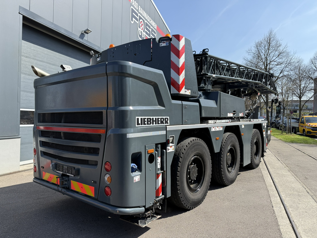 Liebherr LTC 1050-3.1 | 6 x 6 | Klappspitze | Funk inkl. RemoteDrive - Mobile crane: picture 4 Liebherr LTC 1050-3.1 | 6 x 6 | Klappspitze | Funk inkl. RemoteDrive - Mobile crane: picture 4