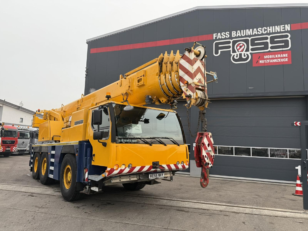 Liebherr LTM 1055-3.1 (06 - 055 996) | 6 x 6 - Mobile crane: picture 1 Liebherr LTM 1055-3.1 (06 - 055 996) | 6 x 6 - Mobile crane: picture 1