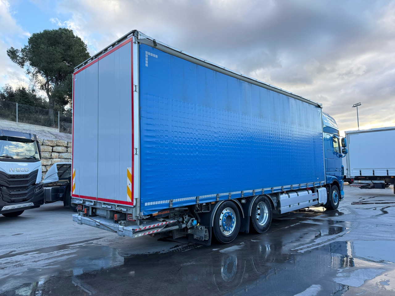 DAF XF530 E6 (Tauliner) - Curtain side truck: picture 3 DAF XF530 E6 (Tauliner) - Curtain side truck: picture 3