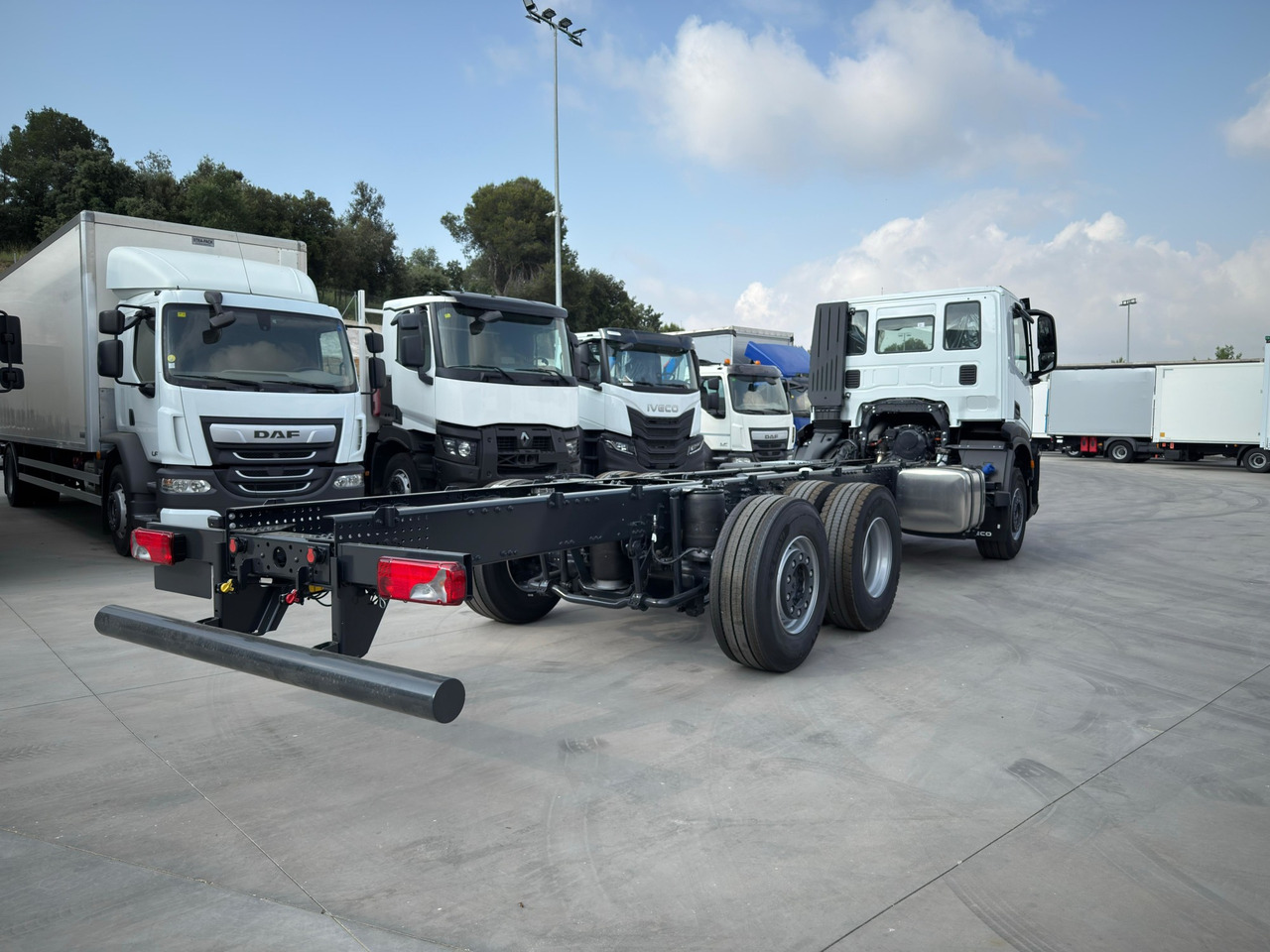 IVECO AD280X40 YPS ON X-WAY E6 (Chassis) - Cab chassis truck: picture 4 IVECO AD280X40 YPS ON X-WAY E6 (Chassis) - Cab chassis truck: picture 4
