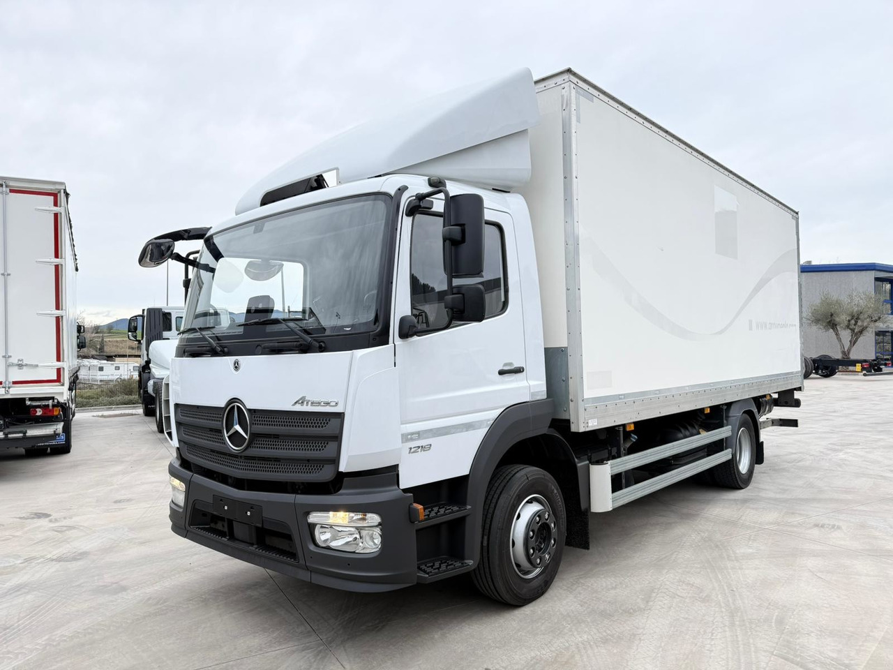 MERCEDES BENZ 12.18L Atego E6 (VAN) - Box truck: picture 1 MERCEDES BENZ 12.18L Atego E6 (VAN) - Box truck: picture 1