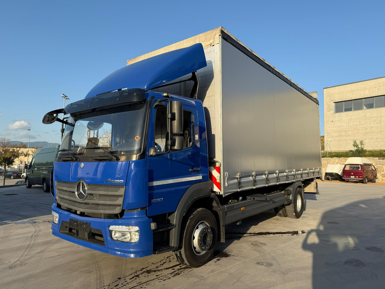 MERCEDES BENZ 16.30L Atego E6 (Tauliner) - Curtain side truck: picture 1 MERCEDES BENZ 16.30L Atego E6 (Tauliner) - Curtain side truck: picture 1