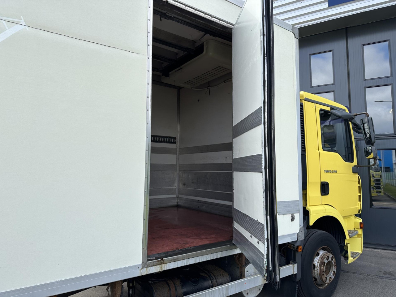 MAN MAN TGM 15.240 - Refrigerated delivery van: picture 4 MAN MAN TGM 15.240 - Refrigerated delivery van: picture 4