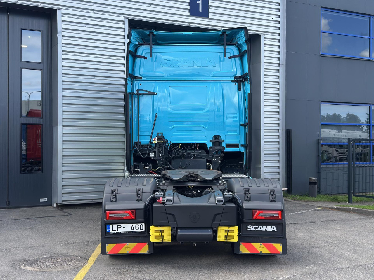 SCANIA R 460 A4x2NB leasing SCANIA R 460 A4x2NB: picture 6 SCANIA R 460 A4x2NB leasing SCANIA R 460 A4x2NB: picture 6