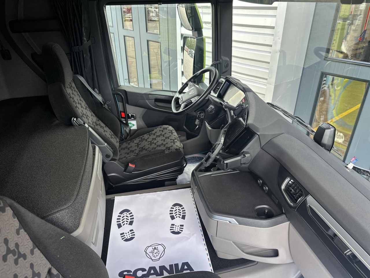 SCANIA R 460 A4x2NB leasing SCANIA R 460 A4x2NB: picture 8 SCANIA R 460 A4x2NB leasing SCANIA R 460 A4x2NB: picture 8