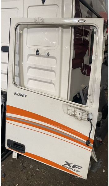 DAF XF - Door and parts: picture 1 DAF XF - Door and parts: picture 1