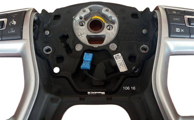 DAF XG 480 FT - Steering wheel: picture 3 DAF XG 480 FT - Steering wheel: picture 3