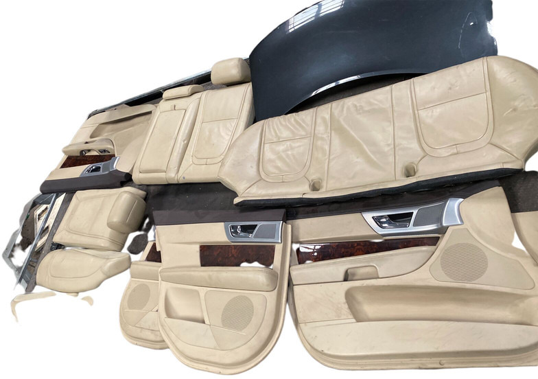 Jaguar XF 250 - Door and parts: picture 2 Jaguar XF 250 - Door and parts: picture 2