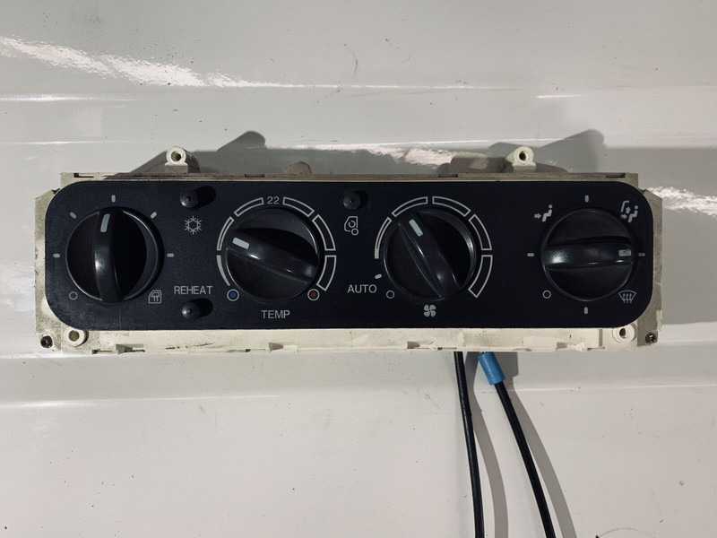 MAN TG 40 BEHR - Dashboard: picture 1 MAN TG 40 BEHR - Dashboard: picture 1