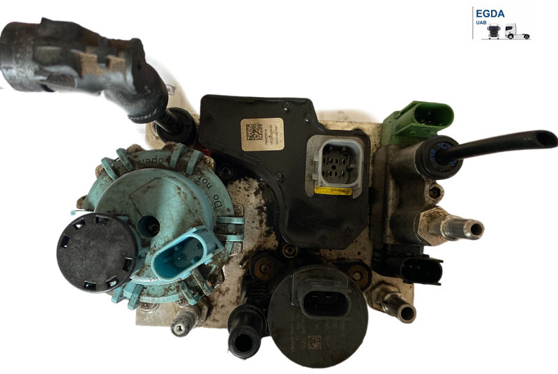 Renault - Muffler/ Exhaust system: picture 1 Renault - Muffler/ Exhaust system: picture 1