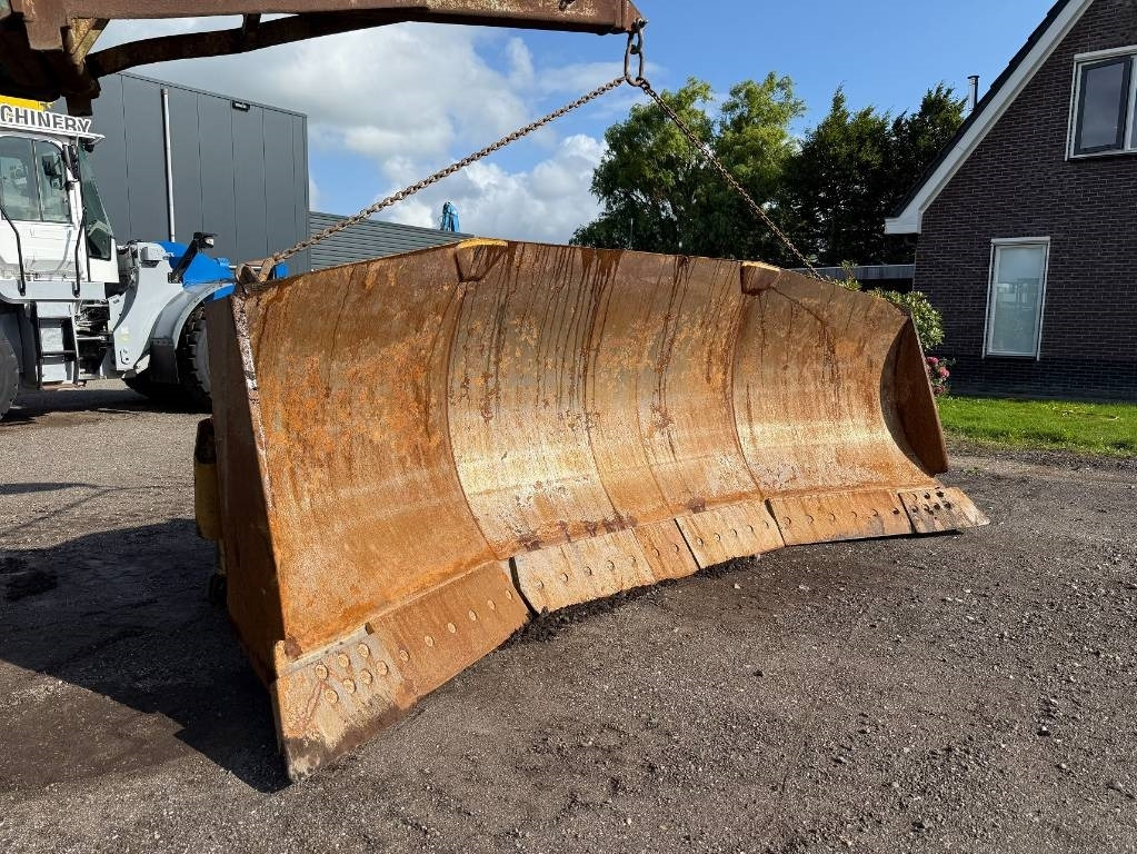 Bulldozer CAT D 8 T LGP: picture 7