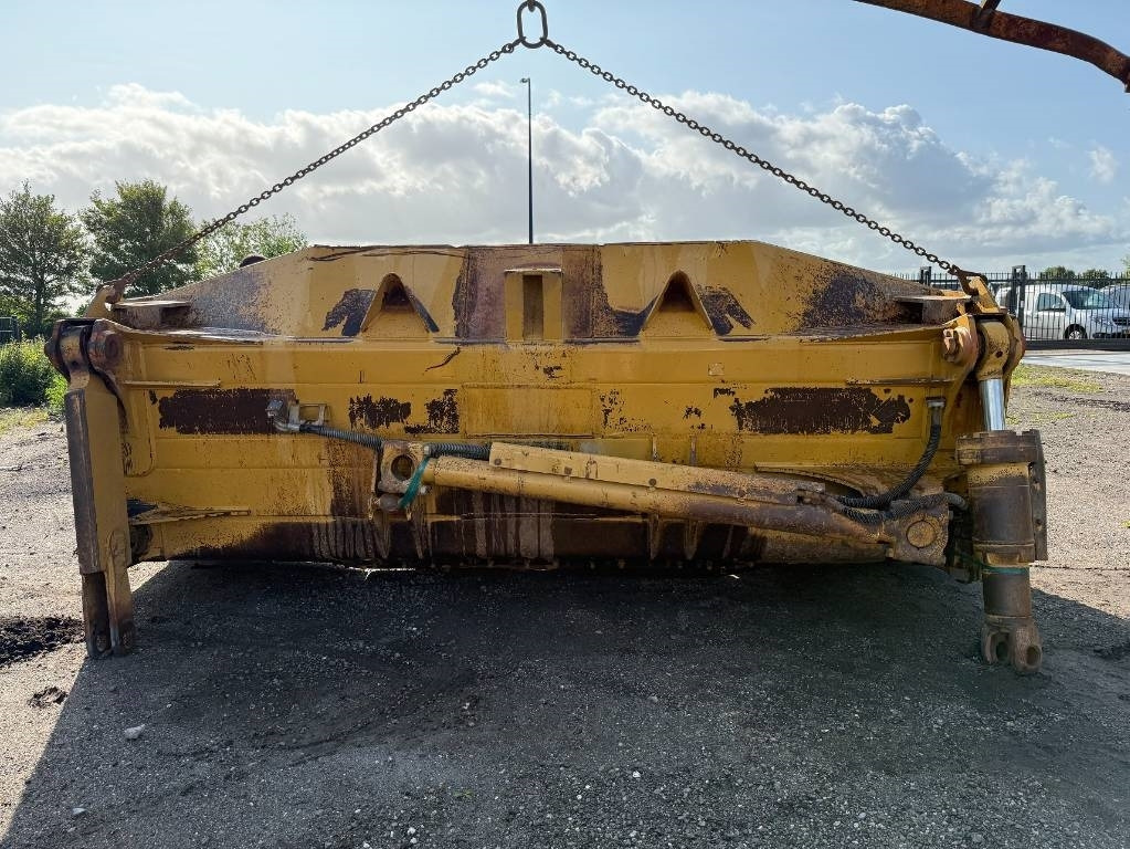 Bulldozer CAT D 8 T LGP: picture 6