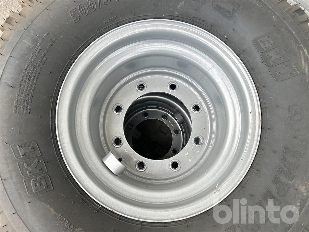 BKT - 500/50-17 - Implement AW-708 (neu) - Wheel and tire package: picture 5 BKT - 500/50-17 - Implement AW-708 (neu) - Wheel and tire package: picture 5