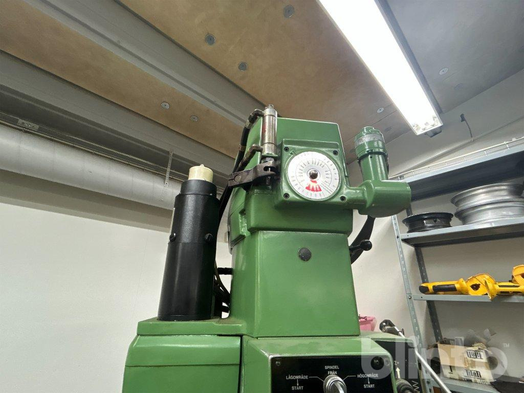 Bridgeport Serie 1 MD I - Milling machine: picture 3 Bridgeport Serie 1 MD I - Milling machine: picture 3
