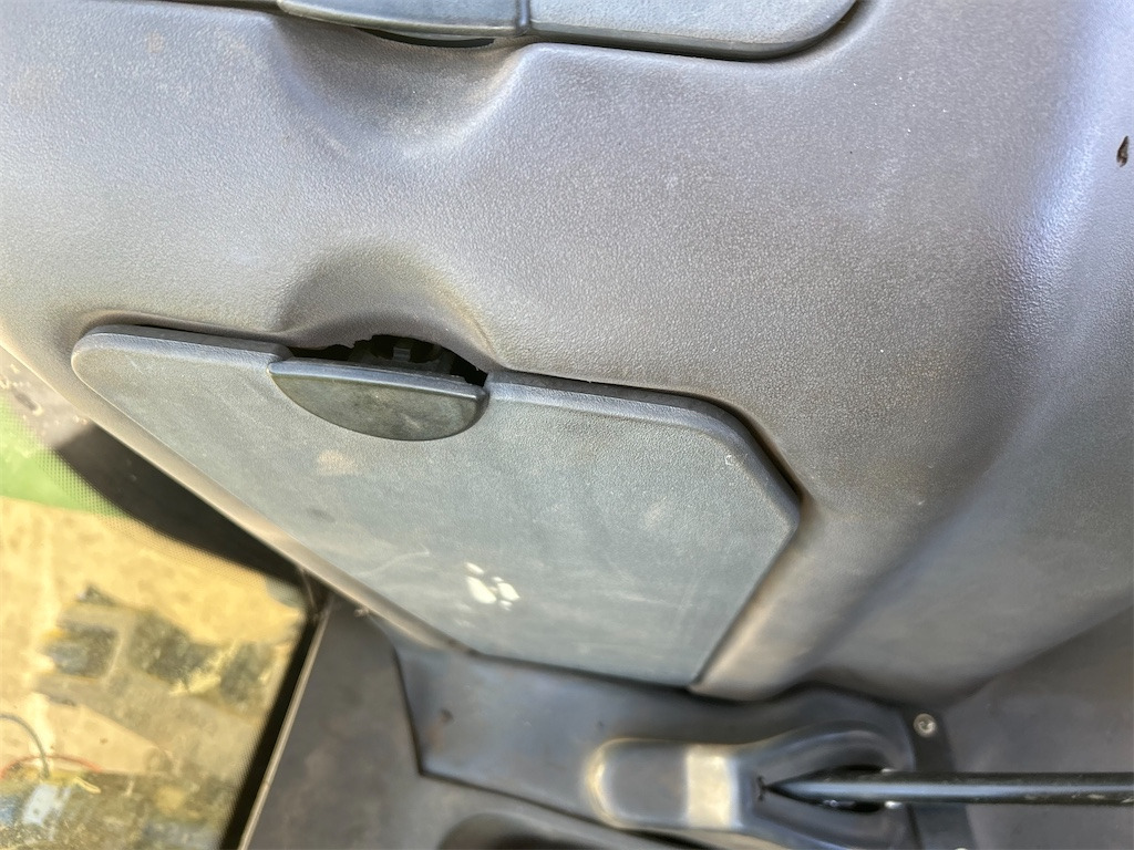 Farm tractor Deutz Fahr 7210 TTV (2012): picture 23 Farm tractor Deutz Fahr 7210 TTV (2012): picture 23