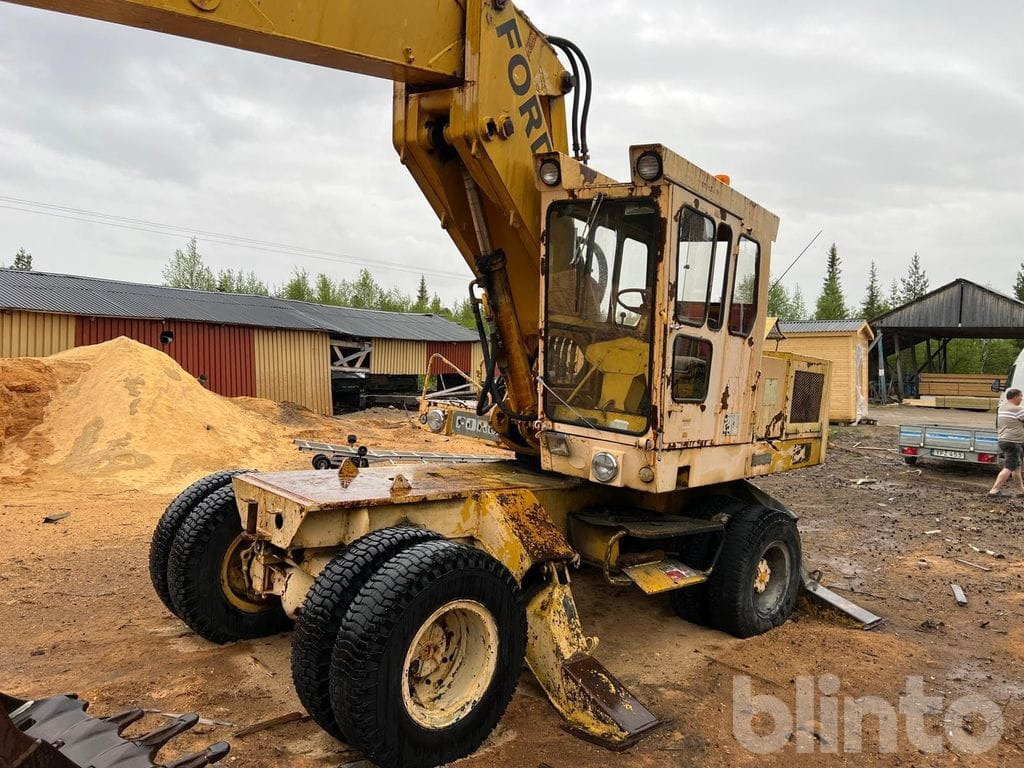 FORD - Wheel excavator: picture 1 FORD - Wheel excavator: picture 1