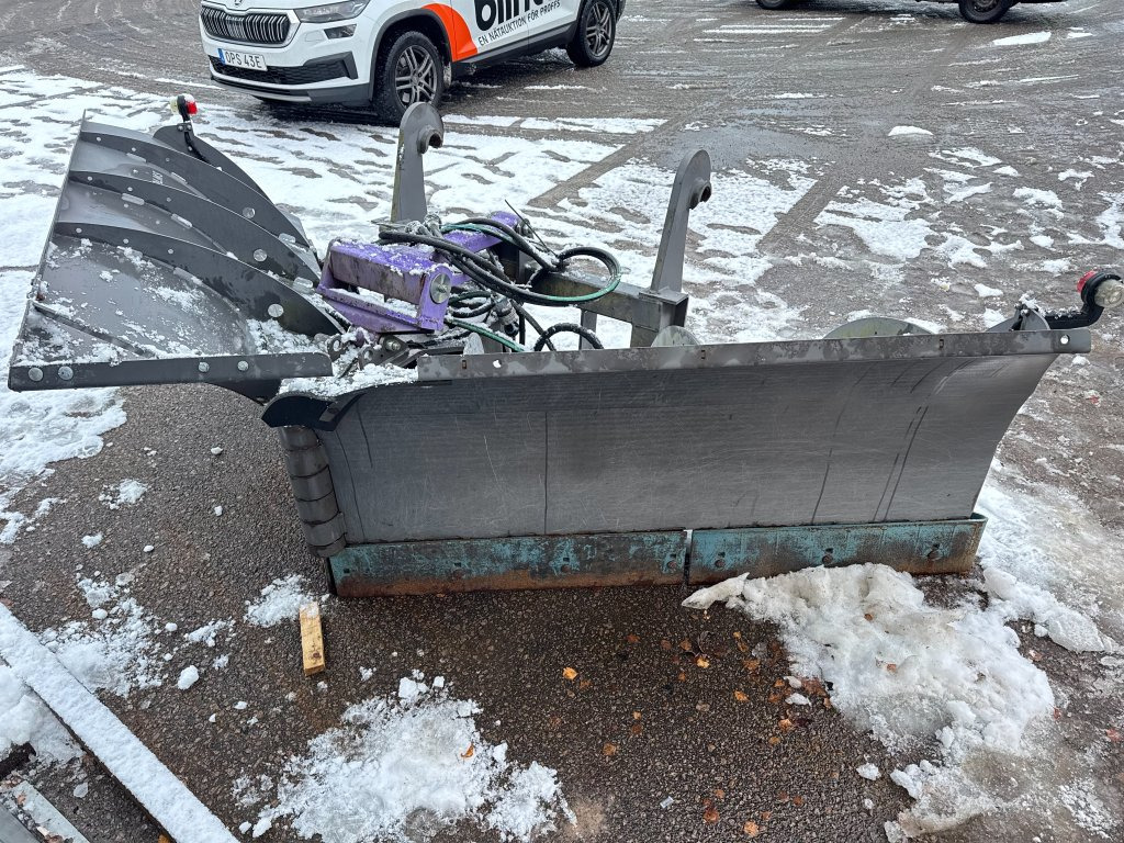 HOLMS - Blade: picture 1 HOLMS - Blade: picture 1