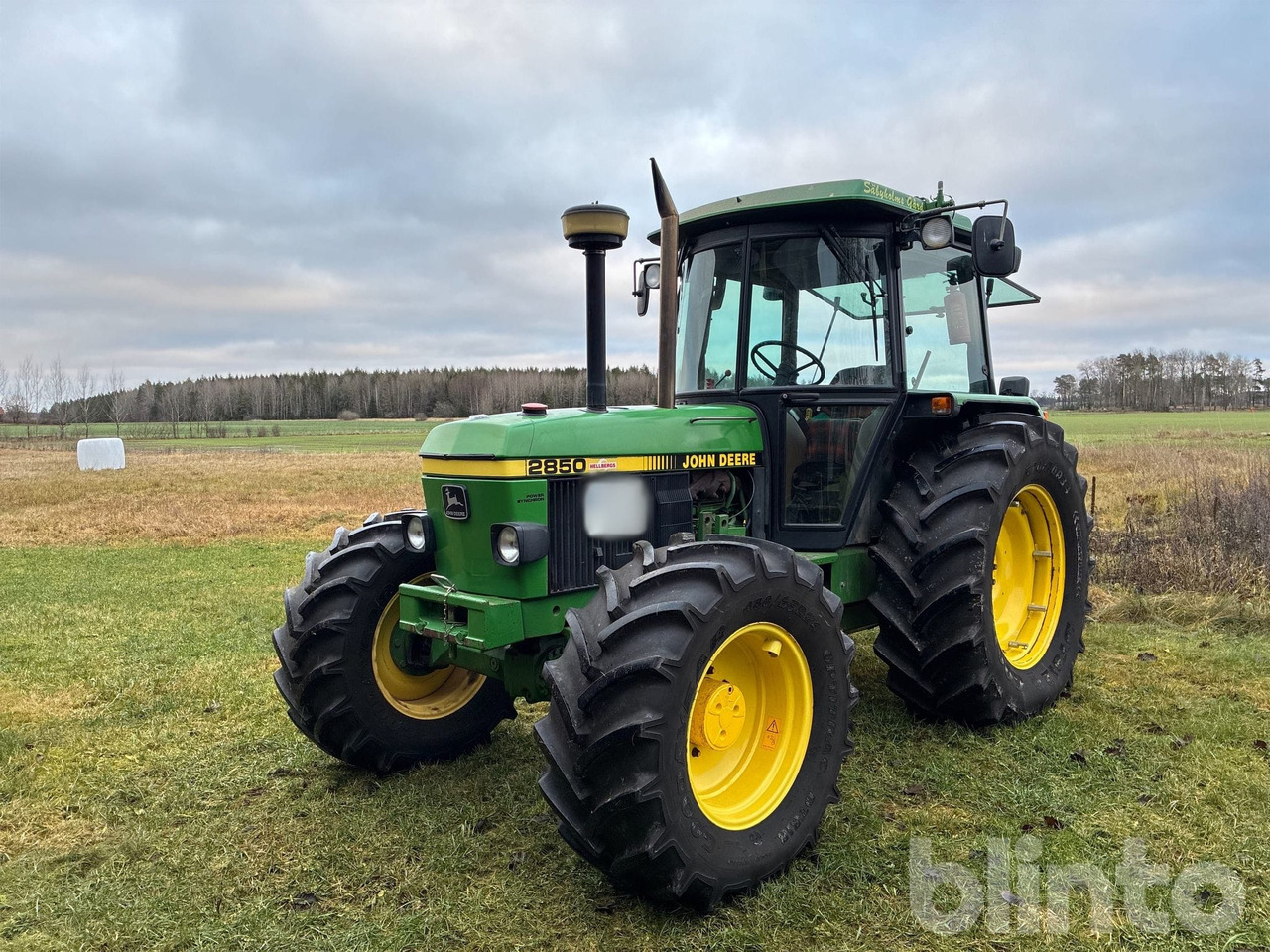 JOHN DEERE 2850 4WD - Farm tractor: picture 1 JOHN DEERE 2850 4WD - Farm tractor: picture 1