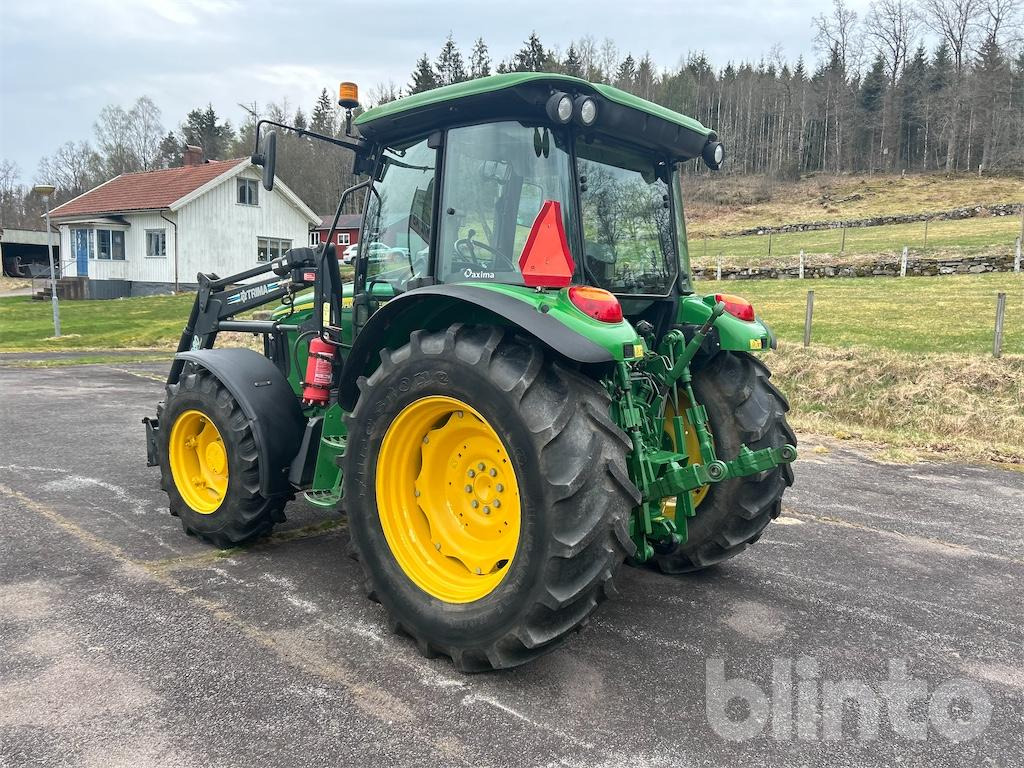 JOHN DEERE 5820 - Farm tractor: picture 4 JOHN DEERE 5820 - Farm tractor: picture 4
