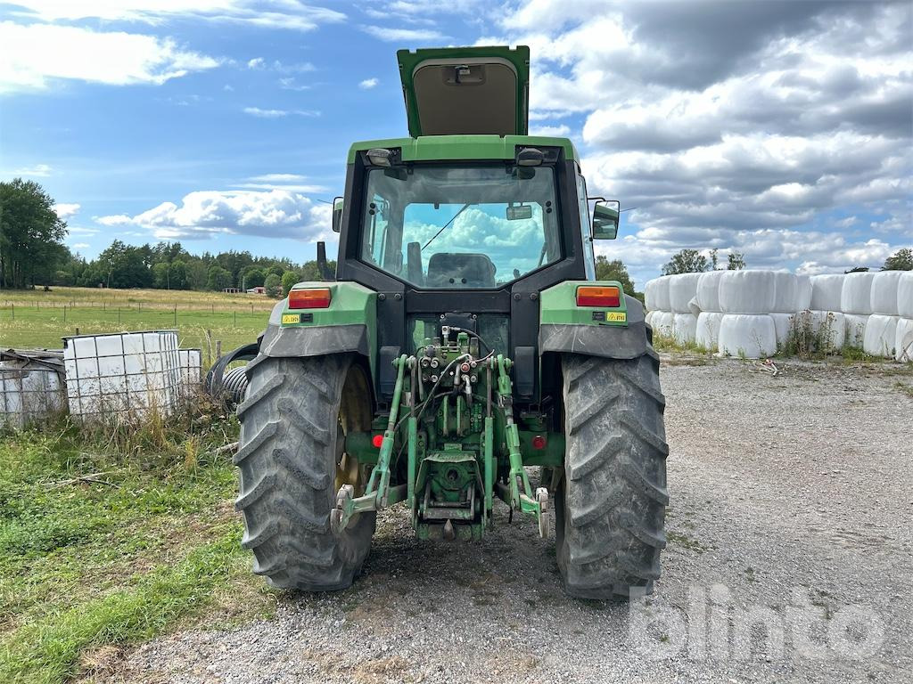 Farm tractor JOHN DEERE 6400: picture 8