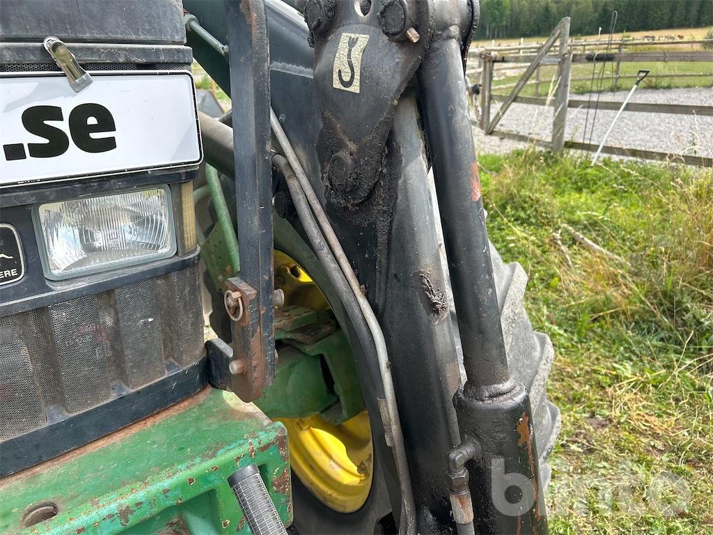 Farm tractor JOHN DEERE 6400: picture 40