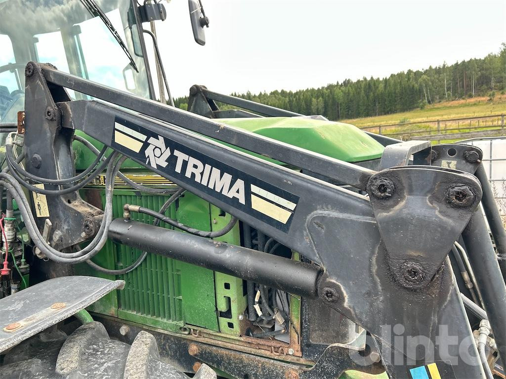 Farm tractor JOHN DEERE 6400: picture 35