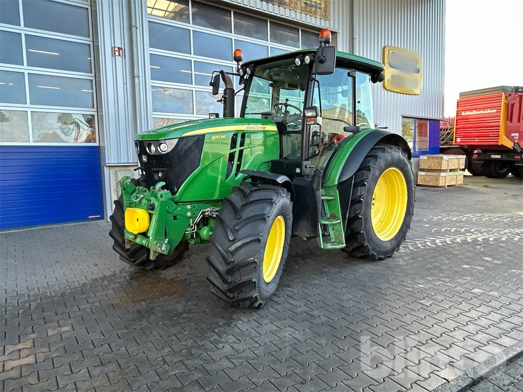 John Deere 6110 MC - Farm tractor: picture 1 John Deere 6110 MC - Farm tractor: picture 1