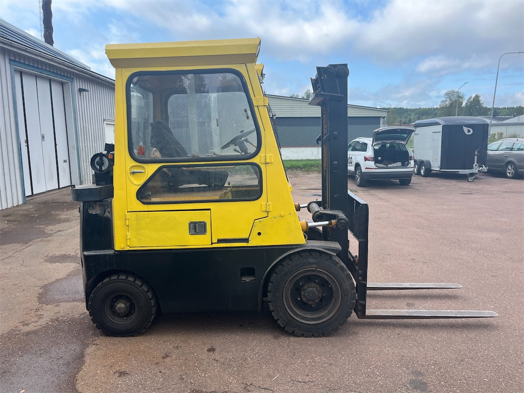 Komatsu FD20-6 - Diesel forklift: picture 4 Komatsu FD20-6 - Diesel forklift: picture 4