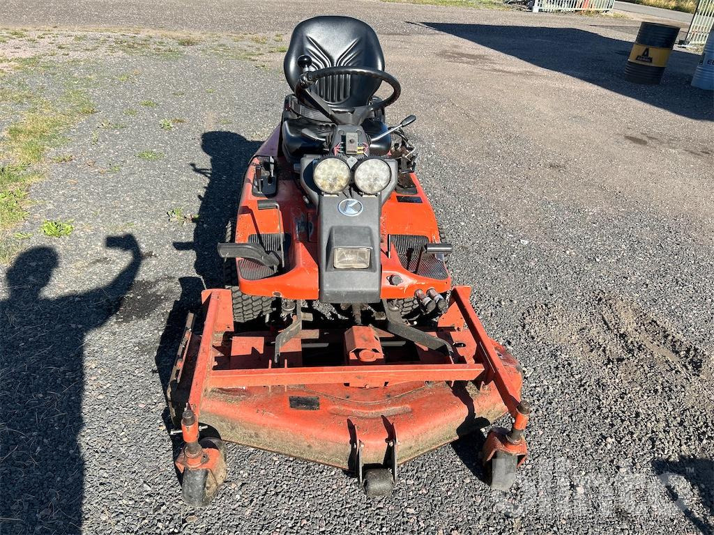 Kubota F1900 4WD - Garden mower: picture 2 Kubota F1900 4WD - Garden mower: picture 2
